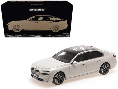 BMW i7 White Metallic 1/18 Diecast Model Car by Minichamps