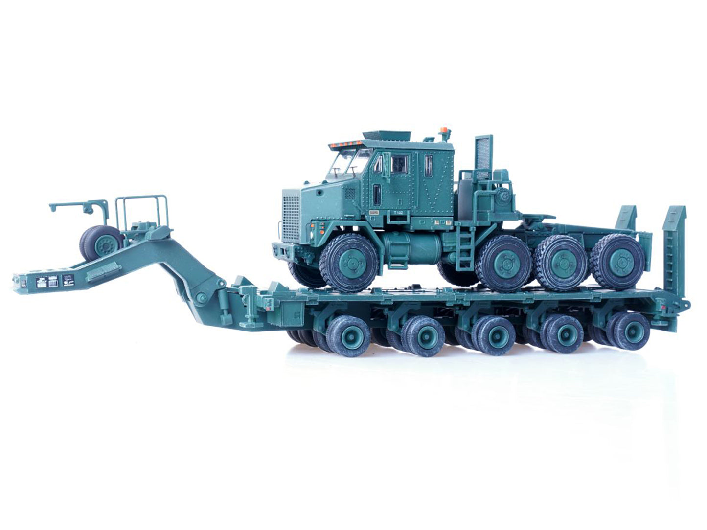 M1070 Heavy Equipment Transporter Army Green "Armor Premium" Series 1/72 Diecast Model by Panzerkampf