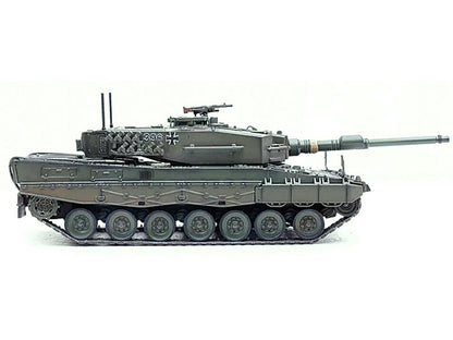 Leopard 2A4 Main Battle Tank with Snorkel "Green Camouflage" German Army "Armor Premium" Series 1/72 Diecast Model by Panzerkampf