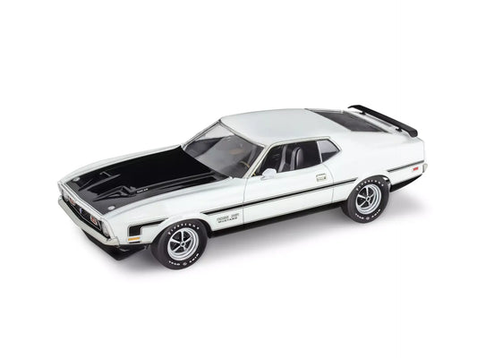 Level 4 Model Kit 1971 Ford Mustang Boss 351 1/25 Scale Model by Revell