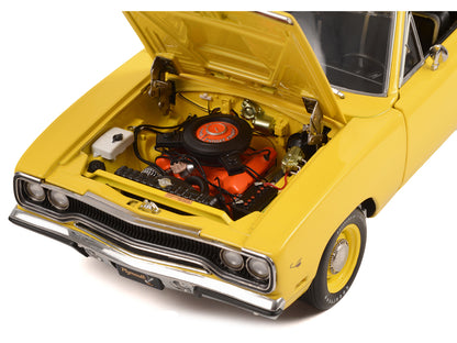 1970 Plymouth Road Runner Lemon Twist Yellow Limited Edition to 732 pieces Worldwide 1/18 Diecast Model Car by GMP