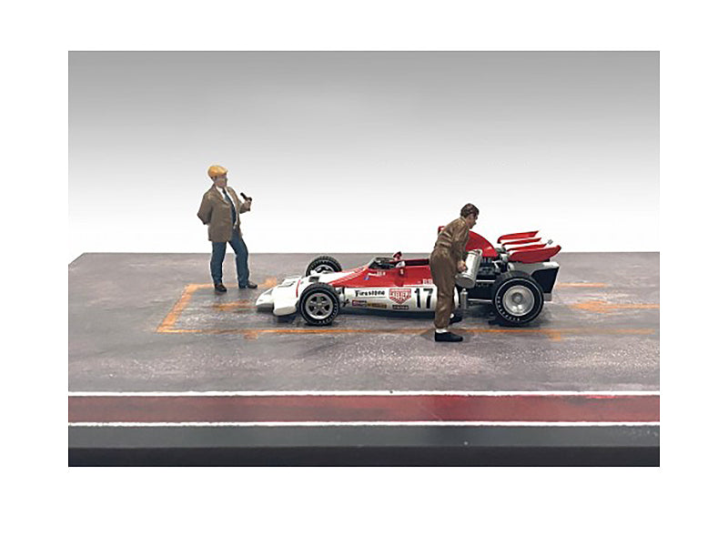 "Race Day" Two Diecast Figures Set 4 for 1/43 Scale Models by American Diorama