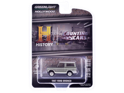 1967 Ford Bronco Silver Metallic with White Top "Counting Cars" (2012-Current) TV Series "Hollywood Series" Release 42 1/64 Diecast Model Car by Greenlight