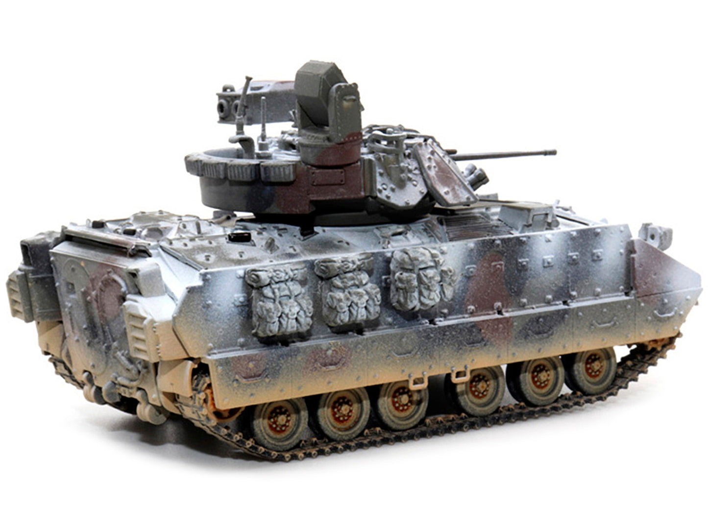 United States M2A3 Bradley IFV (Infantry Fighting Vehicle) Camouflage (Snowy Version) "NEO Dragon Armor" Series 1/72 Plastic Model by Dragon Models