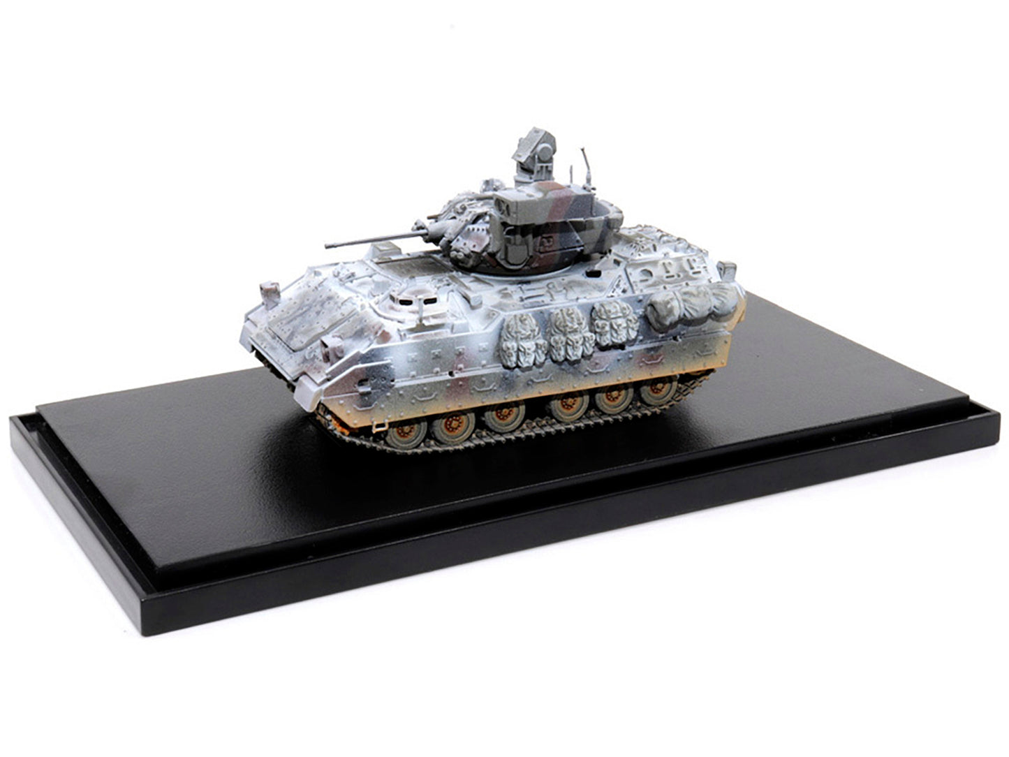 United States M2A3 Bradley IFV (Infantry Fighting Vehicle) Camouflage (Snowy Version) "NEO Dragon Armor" Series 1/72 Plastic Model by Dragon Models