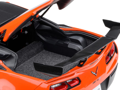 2019 Chevrolet Corvette C7 ZR1 Sebring Orange Tintcoat with Carbon Top 1/18 Model Car by Autoart