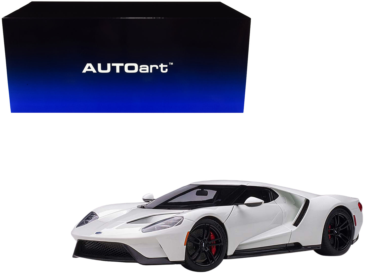 2017 Ford GT Frozen White 1/18 Model Car by Autoart