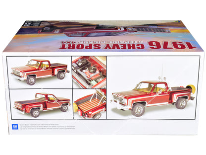 Level 4 Model Kit 1976 Chevrolet Sports Stepside 4x4 Pickup Truck 1/24 Scale Model by Revell