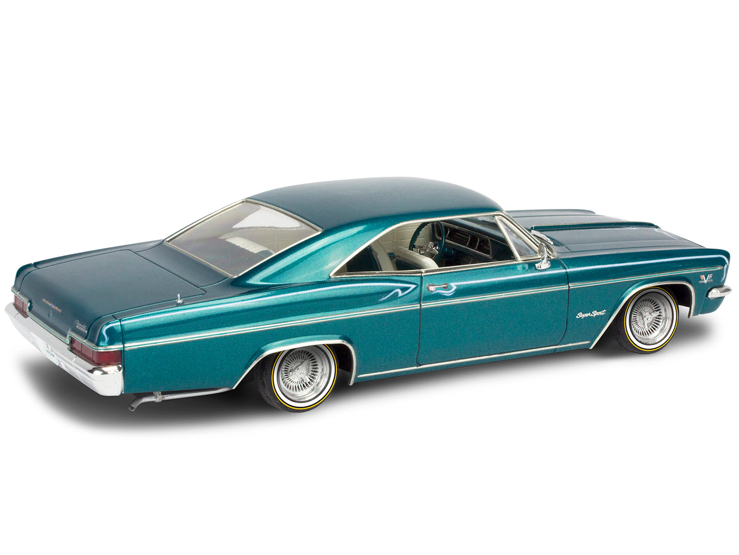 Level 4 Model Kit 1966 Chevrolet Impala SS 396 2-in-1 Kit 1/25 Scale Model by Revell