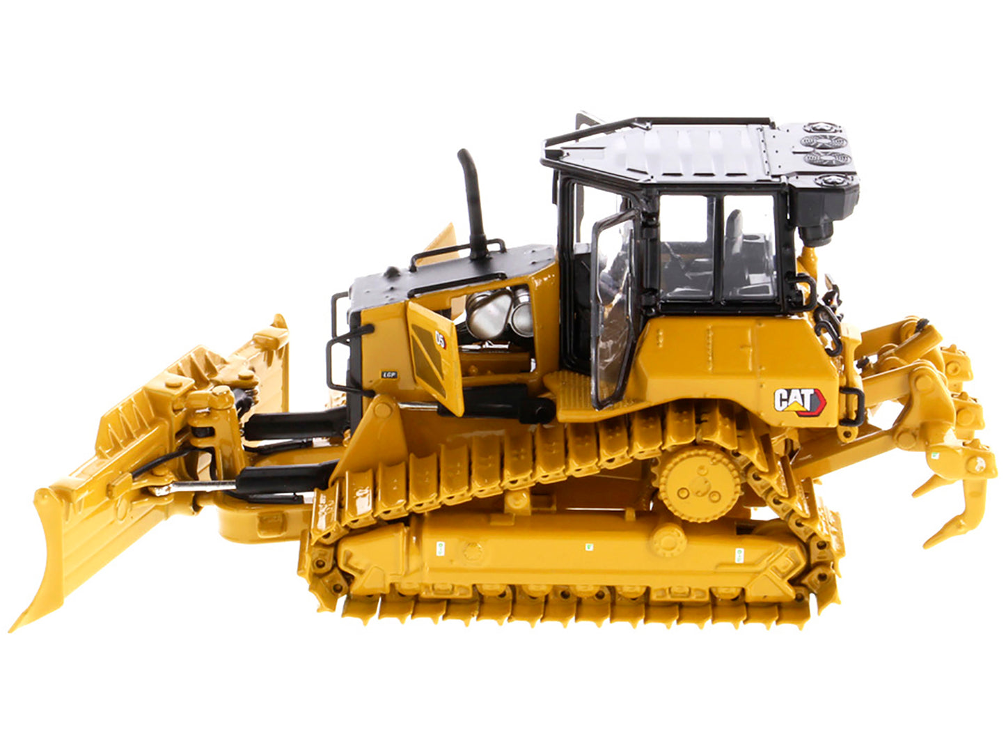 CAT Caterpillar D5 LGP VPAT Track Type Tractor Dozer Yellow with Operator "High Line" Series 1/50 Diecast Model by Diecast Masters