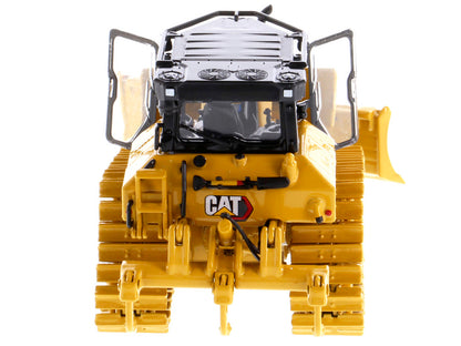 CAT Caterpillar D5 LGP VPAT Track Type Tractor Dozer Yellow with Operator "High Line" Series 1/50 Diecast Model by Diecast Masters