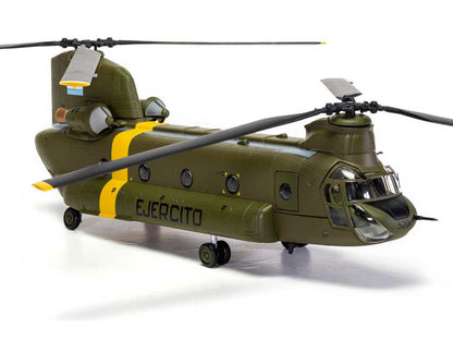 Boeing CH-47C Chinook Helicopter "AE-520 Falklands War" (1982) Argentine Army "The Aviation Archive" Series 1/72 Diecast Model by Corgi