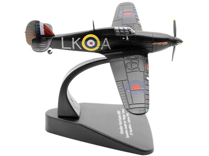 Hawker Hurricane MK I Fighter Plane Squadron Leader Ian "Widge" Gleed 87 Squadron. Colerne England (1941) "Oxford Aviation" Series 1/72 Diecast Model Airplane by Oxford Diecast