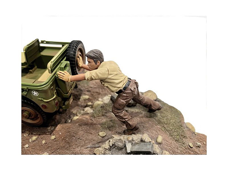 "4X4 Mechanic" Figure 5 for 1/18 Scale Models by American Diorama