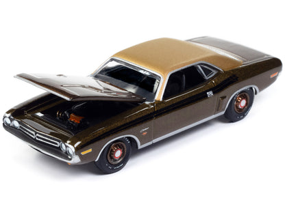 1971 Dodge Challenger R/T Dark Gold Metallic with Gold Vinyl Roof "Mecum Auctions" Limited Edition to 2496 pieces Worldwide "Premium" Series 1/64 Diecast Model Car by Auto World