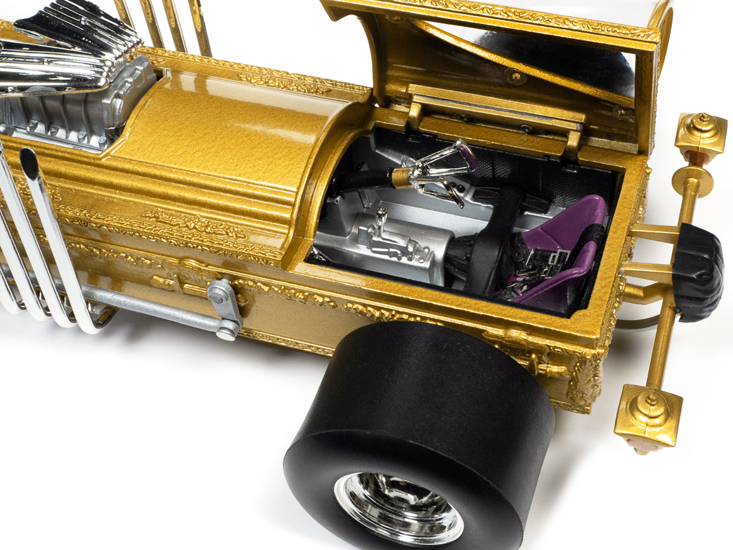 George Barris' Drag-u-la Gold "The Munsters" (1964-1966) TV Series "Silver Screen Machines" Series 1/18 Diecast Model by Auto World