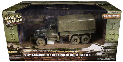 GMC CCKW-353B Cargo Truck with Cover "1st Infantry Division Weymouth England World War II" (1944) United States Army with Figures "Armoured Fighting Vehicle" Series 1/32 Diecast Model by Forces of Valor