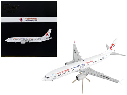 Boeing 737 MAX 8 Commercial Aircraft "China Eastern Airlines" White "Gemini 200" Series 1/200 Diecast Model Airplane by GeminiJets