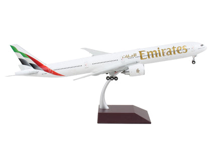 Boeing 777-300ER Commercial Aircraft "Emirates Airlines - 2023 Livery" White with Striped Tail "Gemini 200" Series 1/200 Diecast Model Airplane by GeminiJets