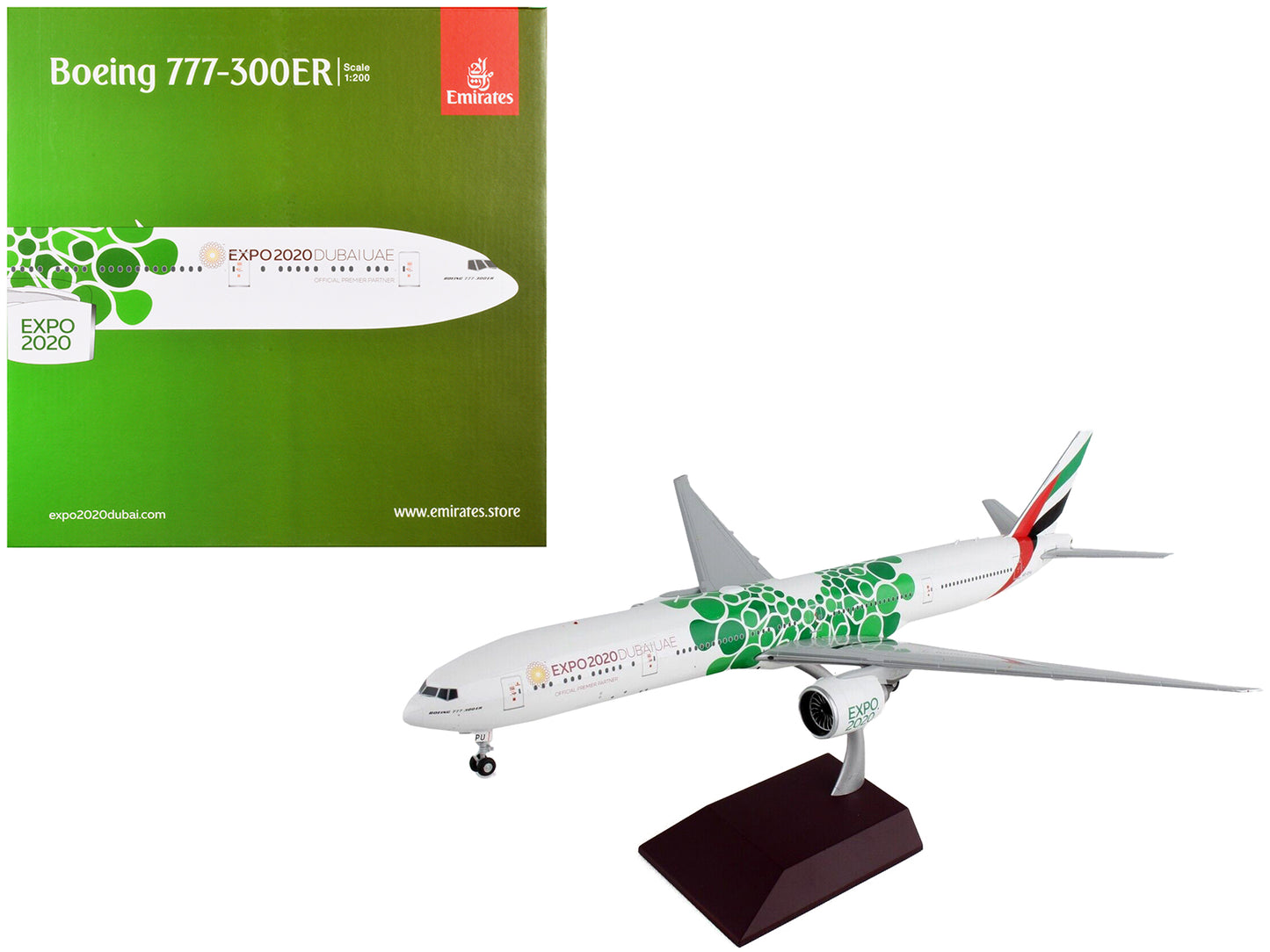 Boeing 777-300ER Commercial Aircraft "Emirates Airlines - Dubai Expo 2020" White with Green Graphics "Gemini 200" Series 1/200 Diecast Model Airplane by GeminiJets