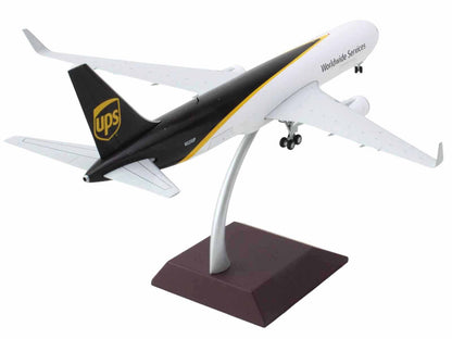 Boeing 767-300F Commercial Aircraft "UPS Worldwide Services" (N323UP) White with Brown Tail "Gemini 200 - Interactive Series" 1/200 Diecast Model Airplane by GeminiJets