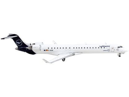 Bombardier CRJ900 Commercial Aircraft "Lufthansa" White with Dark Blue Tail 1/400 Diecast Model Airplane by GeminiJets