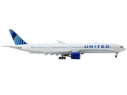 Boeing 777-300ER Commercial Aircraft with Flaps Down "United Airlines" White with Blue Tail 1/400 Diecast Model Airplane by GeminiJets