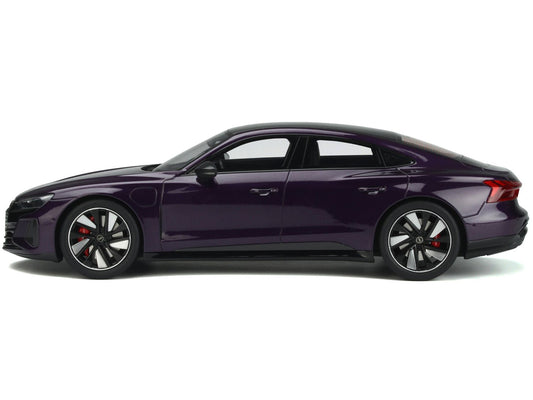 Audi RS E-Tron Purple Metallic with Carbon Top 1/18 Model Car by GT Spirit