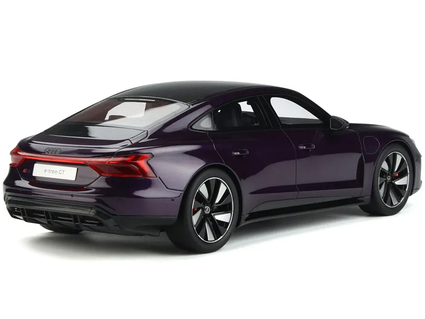 Audi RS E-Tron Purple Metallic with Carbon Top 1/18 Model Car by GT Spirit