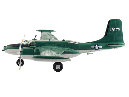 Douglas B-26K (A-26) Counter Invader Bomber Aircraft "64-17672 Prototype" (1960s) United States Air Force "Air Power Series" 1/72 Diecast Model by Hobby Master