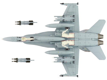 McDonnell Douglas F/A-18C Hornet Aircraft "VMFA-312 MCAS Iwakuni Yamaguchi Japan" (2022) United States Marines "Air Power Series" 1/72 Diecast Model by Hobby Master