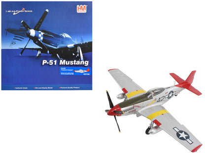 North American P-51D Mustang Fighter Aircraft "Creamer's Dream 1st Lt. Charles White 301st FS Italy" (1945) United States Army Air Force "Air Power Series" 1/48 Diecast Model by Hobby Master