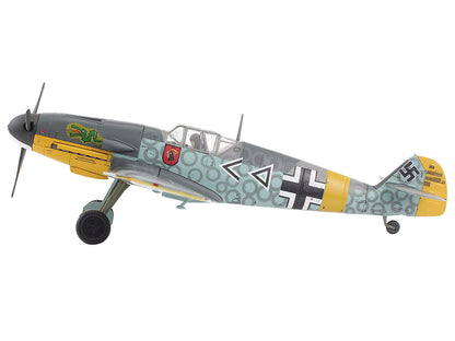 Messerschmitt Bf 109F-2 Fighter Aircraft "JG 3 Hans Von Hahn Russia" (1941) German Luftwaffe "Air Power Series" 1/48 Diecast Model by Hobby Master