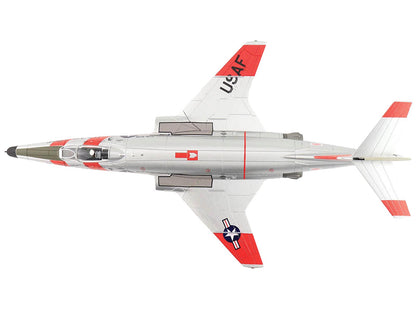 McDonnell RF-101C Voodoo Fighter Aircraft "Operation Sun Run 363rd TRW" (1957) United States Air Force "Air Power Series" 1/72 Diecast Model by Hobby Master