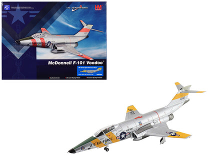 McDonnell RF-101C Voodoo Fighter Aircraft "363rd TRW Operation Sun Run" (1957) United States Air Force "Air Power Series" 1/72 Diecast Model by Hobby Master