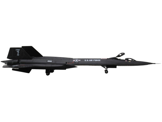 Lockheed SR-71B Blackbird Stealth Aircraft "9th Strategic Reconnaissance Wing Beale Air Base Gumby" United States Air Force 1/200 Diecast Model Airplane by Herpa