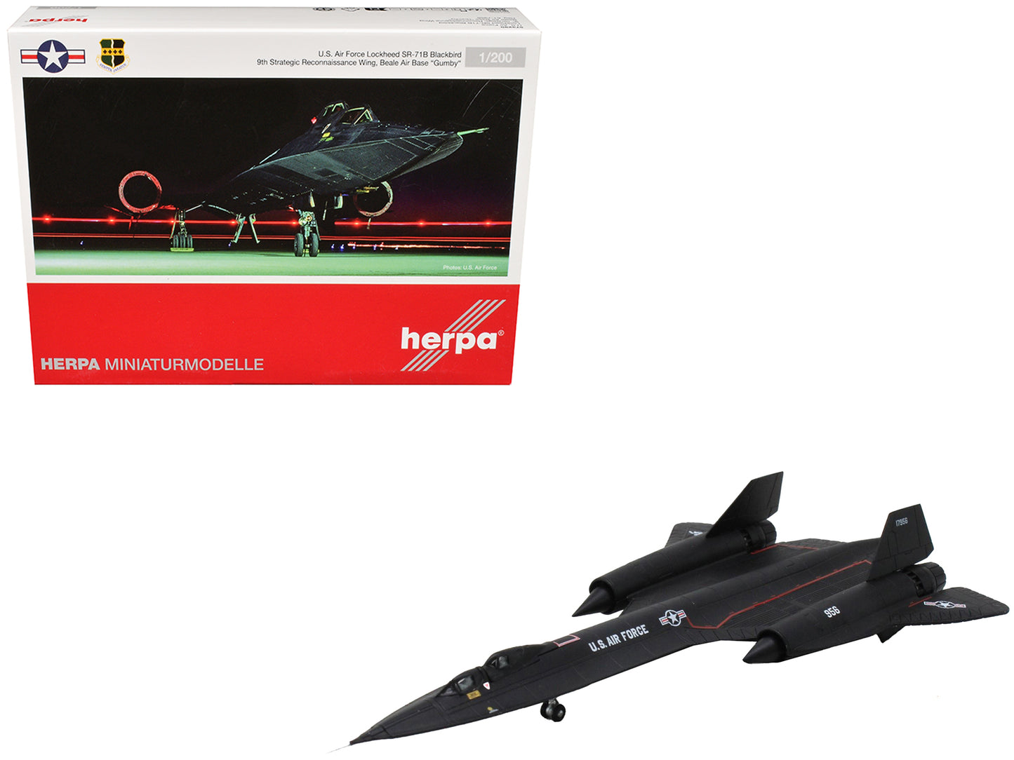 Lockheed SR-71B Blackbird Stealth Aircraft "9th Strategic Reconnaissance Wing Beale Air Base Gumby" United States Air Force 1/200 Diecast Model Airplane by Herpa