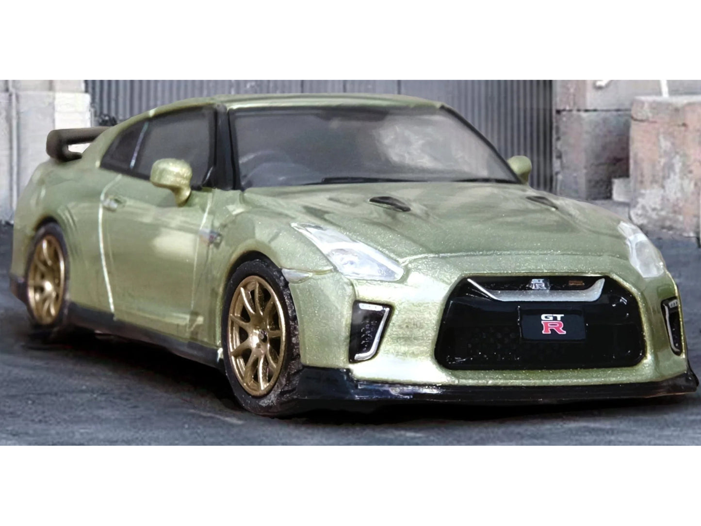 Nissan GT-R (R35) RHD (Right Hand Drive) Millennium Jade Green Metallic 1/64 Diecast Model Car by Inno Models