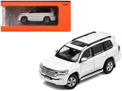 2015 Toyota Land Cruiser (200) White Metallic with Roof Rack 1/64 Diecast Model Car by GCD