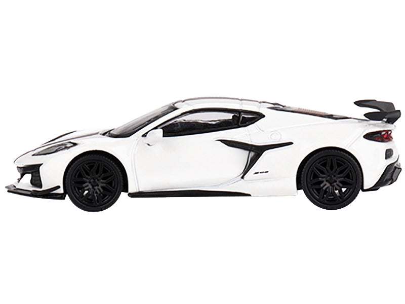 2023 Chevrolet Corvette Z06 Arctic White with Black Stripes Limited Edition to 2640 pieces Worldwide 1/64 Diecast Model Car by Mini GT