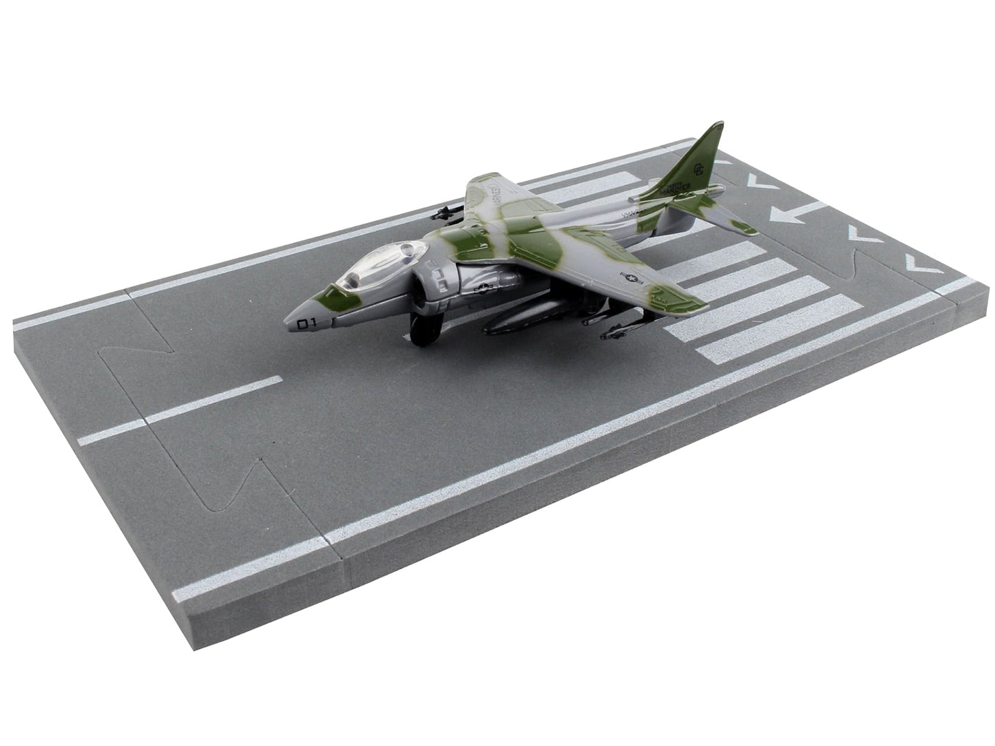 McDonnell Douglas AV-8B Harrier II Attack Aircraft Green Camouflage "United States Marine Corps" with Runway Section Diecast Model Airplane by Runway24