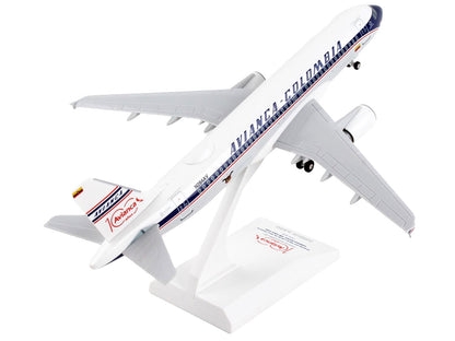 Airbus A320 Commercial Aircraft with Landing Gear "Avianca Colombia" (N284AV) White and Gray with Blue Stripes (Snap-Fit) 1/150 Plastic Model by Skymarks