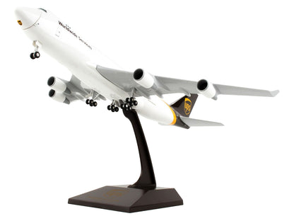 Boeing 747-400F Commercial Aircraft with Landing Gear "UPS Worldwide Services" (N572UP) White and Brown (Snap-Fit) 1/200 Plastic Model by Skymarks