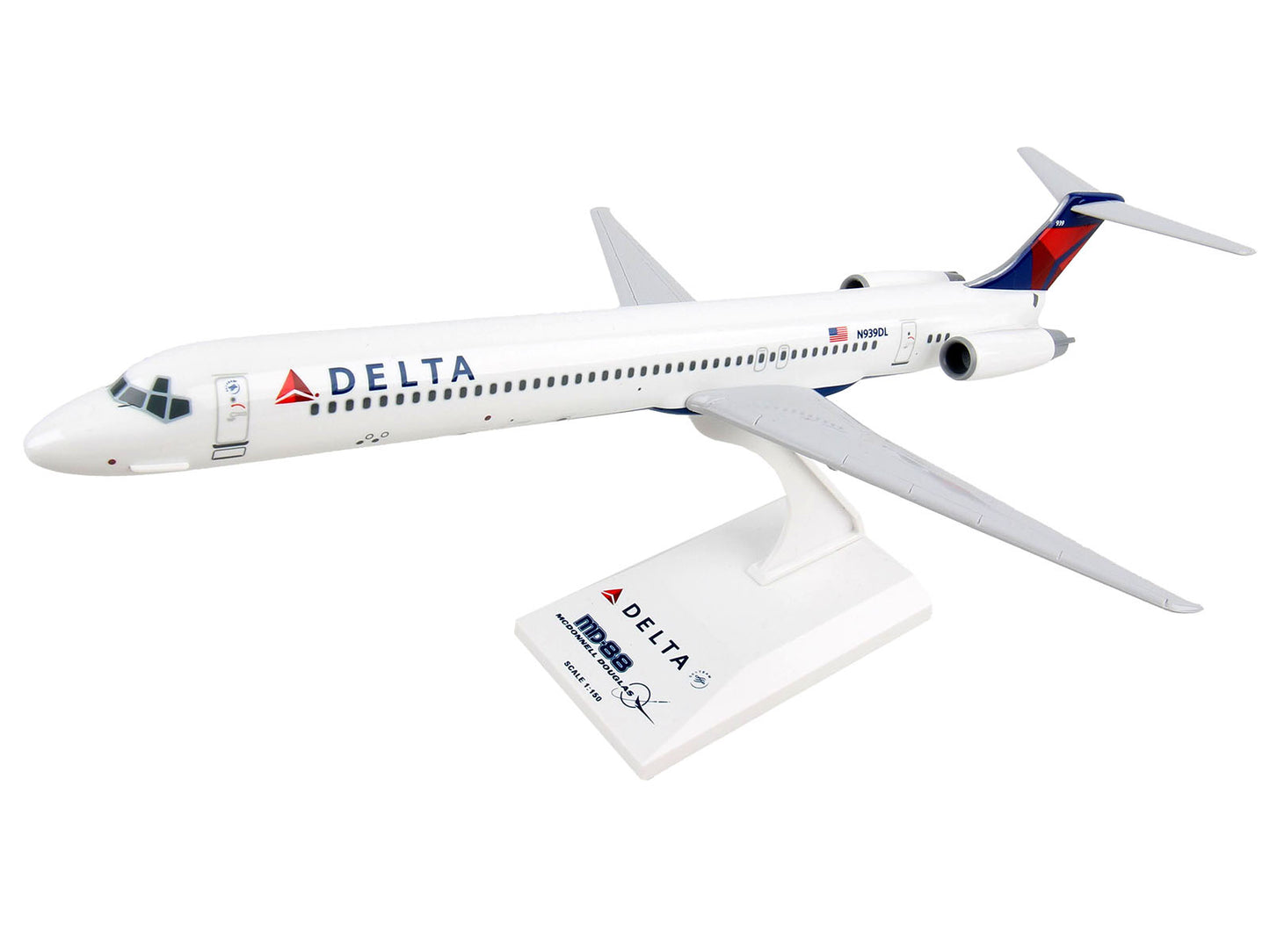 McDonnell Douglas MD-88 Commercial Aircraft "Delta Air Lines" (N939DL) White with Blue and Red Tail (Snap-Fit) 1/150 Plastic Model by Skymarks