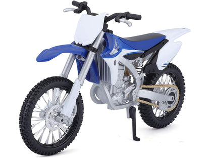 Yamaha YZ450F Blue and White 1/12 Diecast Motorcycle Model by Maisto