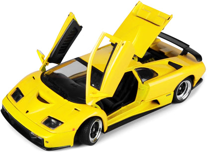 Lamborghini Diablo GT Yellow 1/18 Diecast Model Car by Motormax