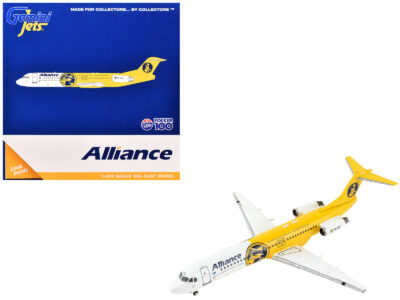 Fokker F100 Commercial Aircraft "Alliance Airlines - Southern Cross Minor" (VH-UQG) White and Yellow 1/400 Diecast Model Airplane by GeminiJets