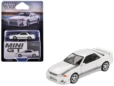 Nissan Skyline GT-R (R32) RHD (Right Hand Drive) "Veilside Combat C-I" White with Gray Stripes Limited Edition 1/64 Diecast Model Car by Mini GT