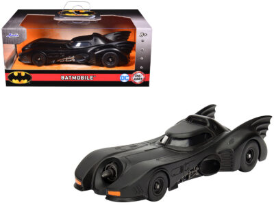 1989 Batman Batmobile 1/32 Diecast Model Car by Jada