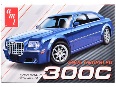 Skill 2 Model Kit 2005 Chrysler 300C 1/25 Scale Model by AMT